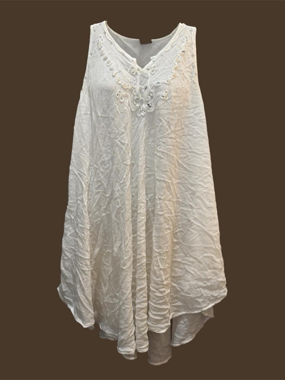 Beautiful lightweight white tunic-style dress with delicate embroidered details